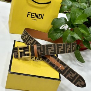 特P180 Fendl（芬迪）专柜同款 宽3.8Cm 原版定制布料 单环皮带钢扣 Ff图案布料材质 棕色皮革内衬 单钉镀钯金属配件 时尚潮流 经典系列