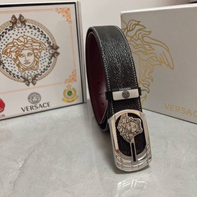 品名：Versace.范思哲 材质：原单牛皮腰带 百分百头层牛皮腰带保证真皮，24K纯钢扣，专柜原单品质、做工精细，时尚大牌，送人自用首选 包装： 请认准如图专