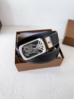 品名：巴宝莉.Burberry腰带 皮带 原单 型号：挂扣，经典纯钢材质挂扣，实物拍摄，头层牛皮 材料：百分百头层牛皮，保证真皮。双面可用专柜同等质量，经典双面