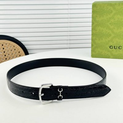 Gucci、马衔扣腰带，女士鳄鱼纹，3Cm