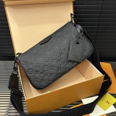 Louisvuitton 路易威登 Lv Pochette Accessoire Xl 麻将包 牛皮斜挎包 老花包 男包 邮差包 男士休闲单肩 超大容量 电镀激