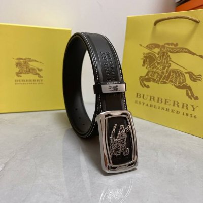 品名：巴宝莉 原单 材质：原单牛皮腰带 百分百头层牛皮腰带保证真皮，24K纯钢扣，专柜原单品质、做工精细，时尚大牌，送人自用首选 包装： 请认准如图专柜包装赠送