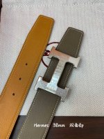 特P200 Hermes-38Mm 爱马仕专柜同步 进Epsom双面小牛皮 精钢精品五金 双面可用！