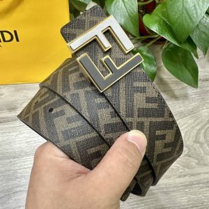 图片包装＋10 Fendi 芬迪 专柜同款 宽4.0Cm 双环正反用腰带 Ff按钉搭扣 深蓝色Cuoio Romano皮革材质 反面面料带有烟草黄和黑色Ff图案
