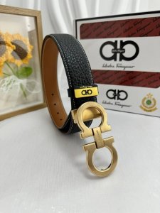 品名：菲拉格幕 原单 材质：原单牛皮腰带 百分百头层牛皮腰带保证真皮，24K纯钢扣，专柜原单品质、做工精细，时尚大牌，送人自用首选 包装： 请认准如图专柜包装赠