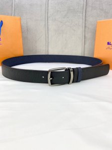 宽度3.5Cm。S.T.Dupont系列 都彭 标志性简约百搭款针扣 搭配此款两面头层牛皮给你提升个人魅力