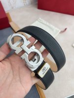 品名：Ferrgamo..菲拉格慕 腰带自动带 皮带 型号：纯钢材质自动扣，头层牛皮，自动带身 材料：百分百头层牛皮，保证真皮。24K纯钢扣专柜同等质量， 头层