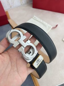 品名：Ferrgamo..菲拉格慕 腰带自动带 皮带 型号：纯钢材质自动扣，头层牛皮，自动带身 材料：百分百头层牛皮，保证真皮。24K纯钢扣专柜同等质量， 头层