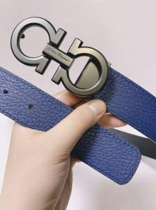 F家 专柜新款 ，搭配Gancini扣饰开合，彰显时髦气息。宽度3.5Cm，长度可自行裁剪，工艺精湛、手感柔软、细腻，经典之作.支持芯片认证！