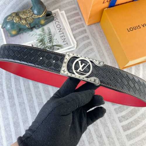 Lv 特种皮腰带系列 ，原厂五金精品不锈钢扣，手感柔软舒适 宽3.8Cm。