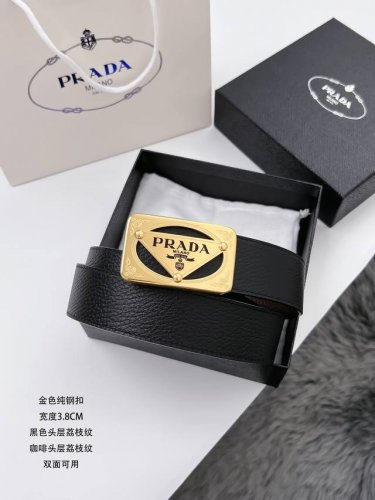 特 普拉达 寸5 材质：客供自然摔纹荔枝纹胎牛皮，黑色配咖啡，全粒面皮料，皮料厚实，手感饱满。整体档次非常高。 扣头：纯钢扣金色 银色 。 码数：100-125