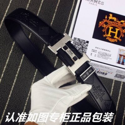 品名：爱玛仕.Her..Mes原单 型号：认准如图专柜包装，赠送打孔器 材料：百分百头层牛皮皮带，24K纯钢扣中间带logo字母保证真皮。专柜同等质量， 送人自