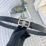 范思哲 特种皮腰带自动带系列 ，原厂五金精品不锈钢扣，手感柔软舒适 宽3.5Cm。