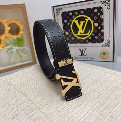 品名：Lv..路易..威登原单 材质：原单牛皮腰带 百分百头层牛皮腰带保证真皮，24K纯钢扣，专柜原单品质、做工精细，时尚大牌，送人自用首选 包装： 请认准如图