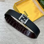 特 片装1 Fendl 芬迪 宽40Mm双面原版小牛皮 搭配单钌钯电镀扣 完美的手感.油边 出众的设计.风格 高贵奢华 时尚大方 高清实拍 货真价实 品质保证