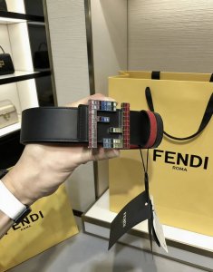 配送专柜包装 打孔针 特 新款 Fd 宽38Mm 支持Nfc 芯片扫描，标志造型 皮带，原版亚克力彩色方钻扣，进口原版荔枝纹配小牛皮，高端大气，镀金表面金属制品