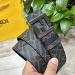 图片包装＋10 Fendi 芬迪 专柜同款 宽4.0Cm 双环正反用腰带 Ff按钉搭扣 黑色Cuoio Romano皮革材质 反面面料带有烟草灰和黑色Ff图案