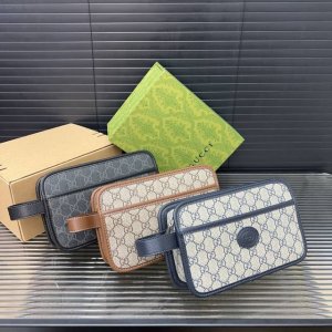 Gucci 古奇 Ophidia系列Gg 手拿包 男女通用手包 洗漱包 实物拍摄 配送礼盒 规格23 X 14 Cm。