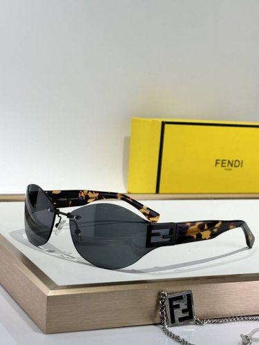 Fend* Model：Fe40159U Size：58口18-140