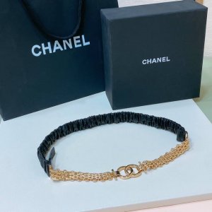 特P230 C Hanel 春夏新品. 2.0Mm精品腰带 金色金属.黑色小牛皮、竹节链条. 奢华优雅