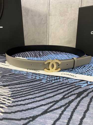 宽度3.0Cm Chanel 香奈儿 此款女士腰带采用新款柔软的进口小牛皮支持Nfc扫码链接。金 银色镶钻金属钢扣。