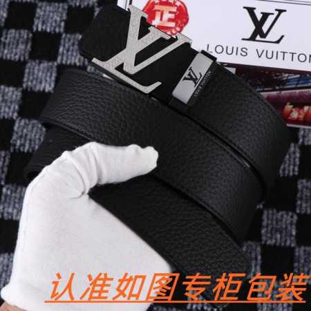 品名：Lv..路易..威登原单 材料：百分百头层牛皮，保证真皮。24K纯钢扣双面可用专柜同等质量， 送人自用首选 包装： 请认准如图专柜包装，赠送打孔器，银联发 - 点击图像关闭