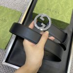 高端品质，实物拍摄 配全套礼盒 ：Gucci 專櫃最新升华版本 寬度38毫米 進口小牛皮壓花衬托稀缺的原廠意大利樹膏皮 搭配做工精緻的gg扣