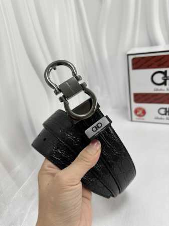 品名：菲拉格幕 原单 材质：原单牛皮腰带 百分百头层牛皮腰带保证真皮，24K纯钢扣，专柜原单品质、做工精细，时尚大牌，送人自用首选 包装： 请认准如图专柜包装赠 - 点击图像关闭