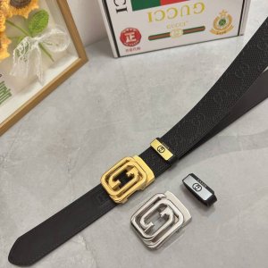 品名：古奇.Gu...Ci 自动带 材质：原单牛皮腰带 专柜原单品质、做工精细，时尚大牌，送人自用首选 包装： 请认准如图专柜包装赠送打孔器手提袋专柜礼盒宽度3