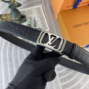 Lv 特种皮腰带自动带系列 ，原厂五金精品不锈钢扣，手感柔软舒适 宽3.5Cm。
