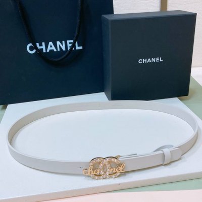 特 C Hanel 23P Cc 珍珠 与 水钻 Logo字母搭扣 黄铜金属小牛皮腰带 手感柔软 细腻 2.0Cm