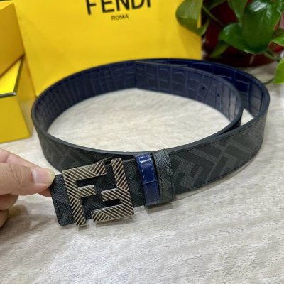 Fendi 芬迪 专柜同款 宽4.0Cm 双环正反用腰带 Ff按钉搭扣 兰色Cuoio Romano皮革材质 反面面料带有烟草黄和黑色Ff图案 四方金属饰面 时