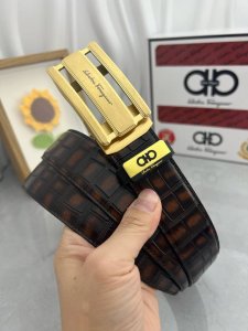 品名：菲拉格幕 自动带 材质：原单牛皮腰带 百分百头层牛皮腰带保证真皮，24K纯钢扣，专柜原单品质、做工精细，时尚大牌，送人自用首选 包装： 请认准如图专柜包装