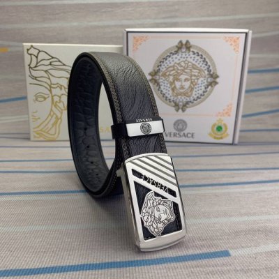 品名：Versace.范思哲 材质：原单牛皮腰带 百分百头层牛皮腰带保证真皮，24K纯钢扣，专柜原单品质、做工精细，时尚大牌，送人自用首选 包装： 请认准如图专