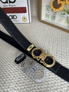 品名：菲拉格幕 原单钻扣 DDD 材质：原单牛皮腰带 百分百头层牛皮腰带保证真皮，24K纯钢扣，专柜原单品质、做工精细，时尚大牌，送人自用首选 DDD 包装：