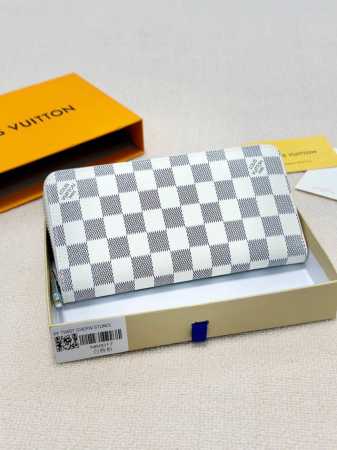 颜色 白格粉尺寸 19X10型号 60017Lv专柜精典单拉链钱包 原版品质原版五金配件永不过时人手必备款 销量冠军 - 点击图像关闭