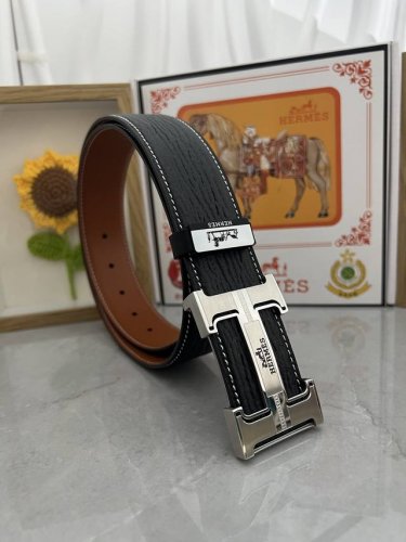 品名：爱马仕.HermèS 材质：原单牛皮腰带 百分百头层牛皮腰带保证真皮，24K纯钢扣，专柜原单品质、做工精细，时尚大牌，送人自用首选 包装： 请认准如图专柜