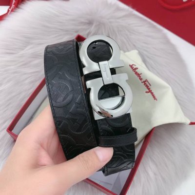 Sf宽度3.5Cm 高级定制款男士皮带 双面进口牛皮 可双面使用 自行选择搭配 真材实料 很有质感 时尚经典不失风范 搭配精品尾夹扣 长短可自行裁剪 顶级 原单