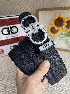 品名：菲拉格幕 原单钻扣 DDD 材质：原单牛皮腰带 百分百头层牛皮腰带保证真皮，24K纯钢扣，专柜原单品质、做工精细，时尚大牌，送人自用首选 DDD 包装：