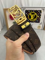 品名：Lv..路易..威登自动带 材质：原单牛皮腰带 百分百头层牛皮腰带保证真皮，24K纯钢扣，专柜原单品质、做工精细，时尚大牌，送人自用首选 包装： 请认准如