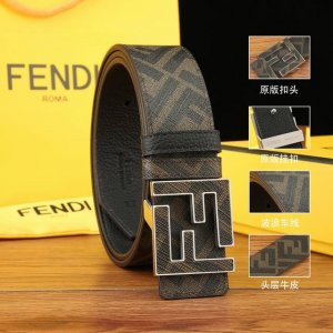 特 Fendi.芬迪 全套包装 原单面料，内衬头层牛皮制作 搭配经典Ff纯铜扣 经典时尚 潮流系列 一流的做工 ，专柜宽度3:8