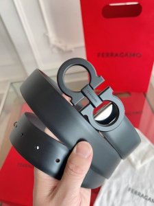 Ferragamo.菲拉格慕 全套新款包装 宽度3.5Cm 高级定制款男士皮带 双面进口牛皮 可双面使用 自行选择搭配 真材实料 很有质感 时尚经典不失风范 搭