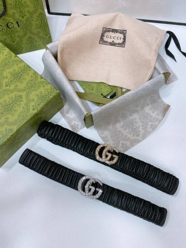 Gucci 24 Gg水钻 黄铜logo扣 小牛皮 银色金属 与 金色金属 3.0Cm精品 弹力十足 百搭 优雅 码数含扣s. M. L. Xl
