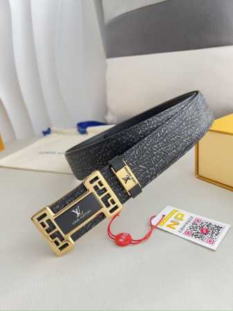 品名： Lv..路易..威登腰带皮带原单 型号：挂扣，经典纯钢材质字母挂扣，头层牛皮，图片实物拍摄 材料：头层牛皮，挂扣系列，纯钢材质扣头，钯镀电镀工艺永不掉色 - 点击图像关闭
