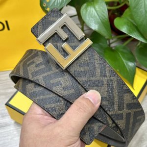 图片包装＋10 Fendi 芬迪 专柜同款 宽4.0Cm 双环正反用腰带 Ff按钉搭扣 灰色Cuoio Romano皮革材质 反面面料带有烟草黄和黑色Ff图案