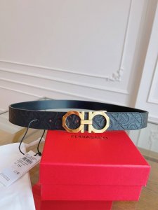 特 Ferragamo.菲拉格慕 新款全套包装 宽度3.5Cm 高级定制款男士皮带 双面进口牛皮 可双面使用 自行选择搭配 真材实料 很有质感 时尚经典不失风范