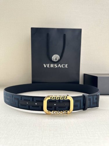 宽度3.8Cm Versace 织物腰带，饰有提花greca图案，配有la Medusa搭扣。 La Medusa五金配件 搭扣闭合 面