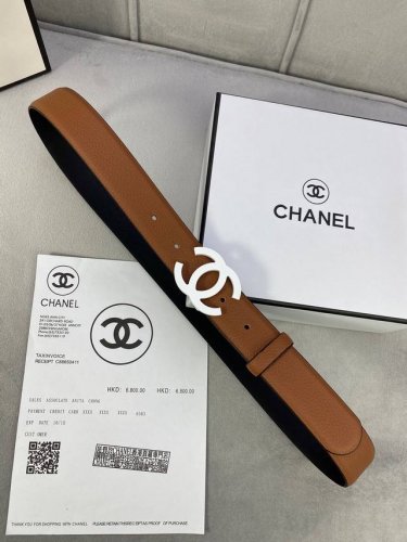 宽度3.0Cm Chanel 香奈儿 女士腰带 小牛皮 支持nfc芯片官方网站链接扫码验证、经典扣头 内侧cnc走光处理 边角手感圆润配有烤漆金属钢扣。