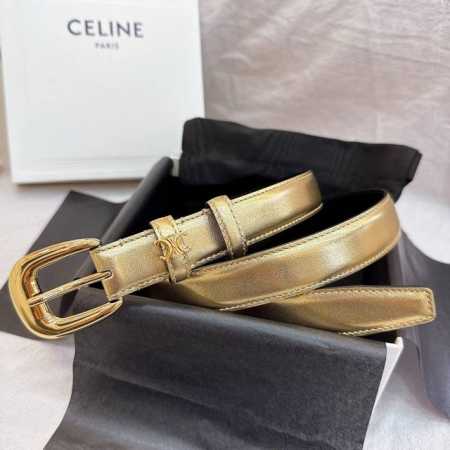 Celine 2.5针扣凯旋门女士腰带 这款采用进口光滑牛皮革腰带，质地柔软细腻，光泽自然，耐用性强，佩戴舒适，底部饰有品牌烫金标识，低调彰显品牌格调，细节尽显 - 点击图像关闭