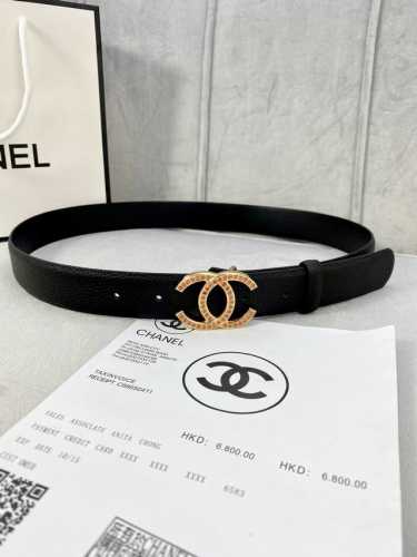 宽度3.0Cm Chanel 香奈儿 荔枝纹牛皮 金 银 色镶钻钢扣。
